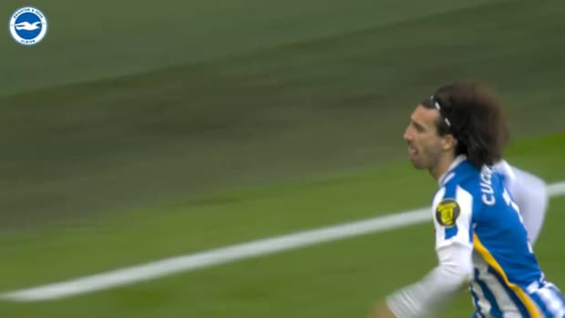 Cucurella's thunderbolt vs Man United