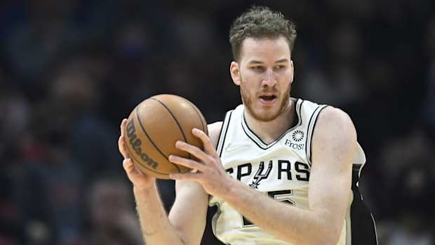 Jakob Poeltl, San Antonio Spurs