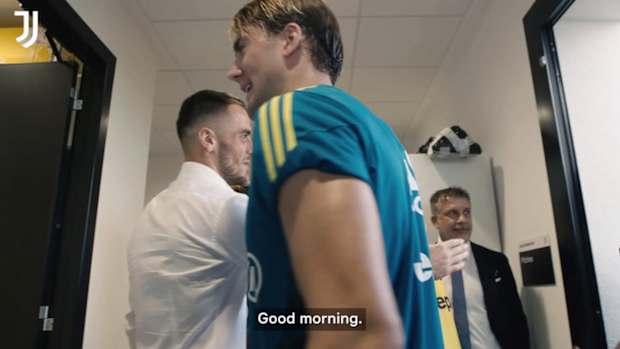 Behind the scenes: Kostić's arrival in Turin