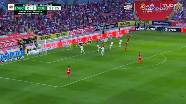 Beltrán's nice volley inside the box vs Necaxa