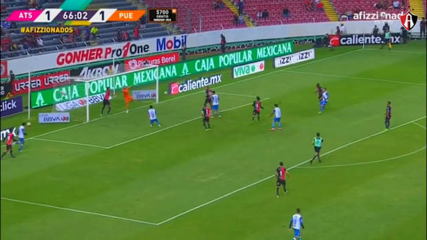 Unbelievable double goal-line clearance from Atlas defender Santamaría