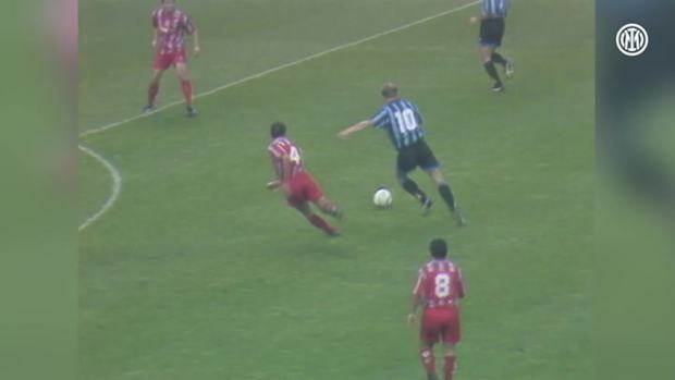 Bergkamp's screamer against Cremonese in 1993-94 season