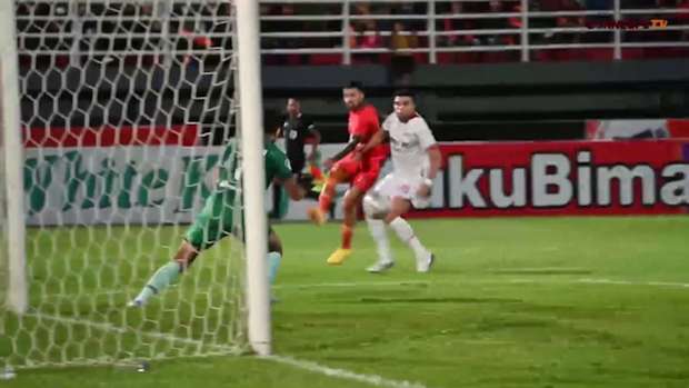 Pitchside: Bustos and Hardianto down Persis Solo