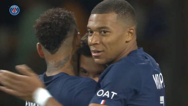 Messi's great assist for Mbappé vs Toulouse