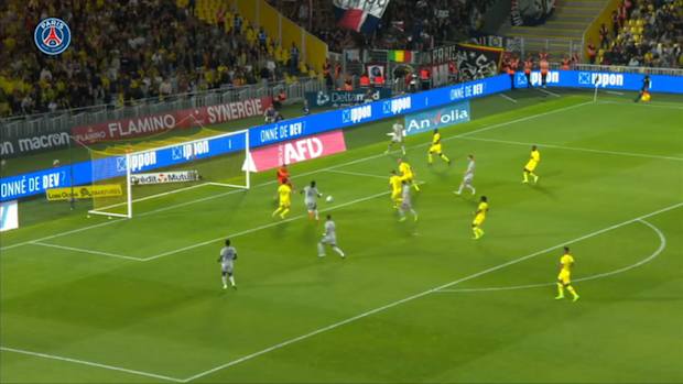 Nuno Mendes' first Paris Saint-Germain goal