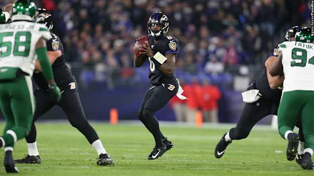 ravens19_wk15_lamarjackson3