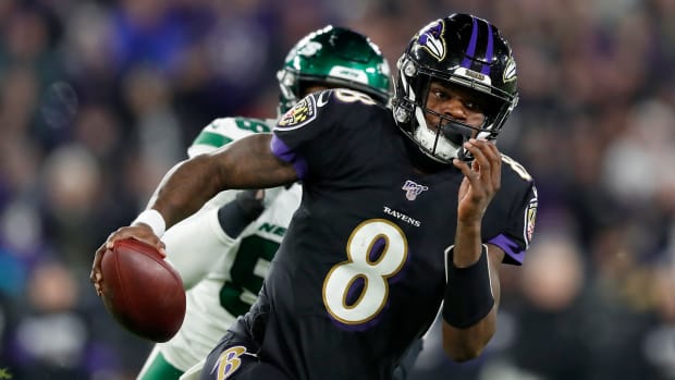 Lamar-Jackson-Baltimore-Ravens-New-York-Jets-scaled-e1658259142887