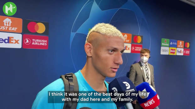 Richarlison explains emotion with his father after debut in Champions League