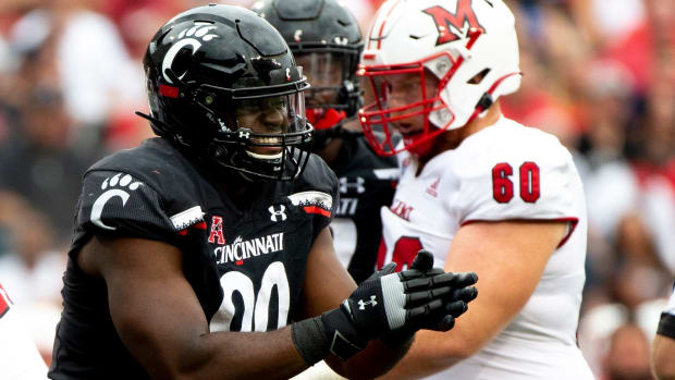 Cincinnati Bearcats linebacker Jabari Taylor (0) celebrates after forcing a rushed throw in the second half of the NCAA football game on Saturday, Sept. 4, 2021, at Nippert Stadium in Cincinnati. Cincinnati Bearcats defeated Miami Redhawks 49-14. Cincinnati Bearcats Miami Redhawks