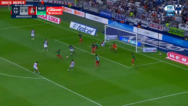 Bizarre sequence of mistakes in the box from Monterrey and Atlas players