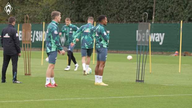 Bremen stars prepare for Gladbach