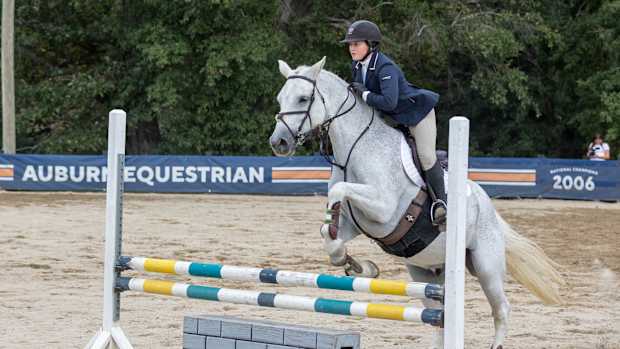 Mary McDaniel of Auburn Equestrian
