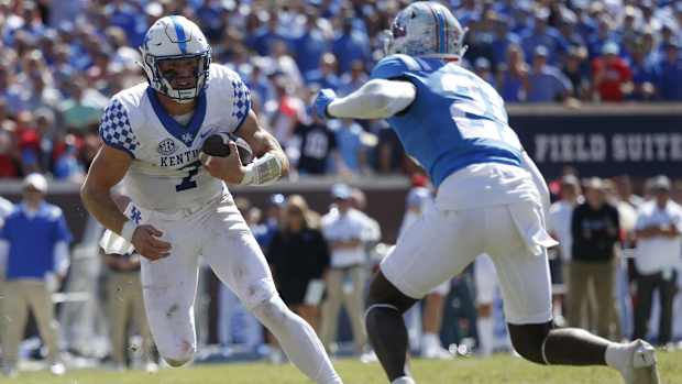 Oct 1, 2022; Oxford, Mississippi, USA; Kentucky Wildcats quarterback Will Levis (7) runs the ball during the fourth quarter against the Mississippi Rebels at Vaught-Hemingway Stadium. Mandatory Credit: Petre Thomas-USA TODAY Sports