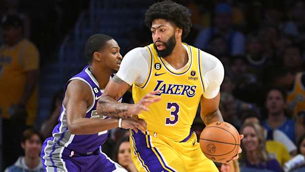 anthony-davis-lakers-kings