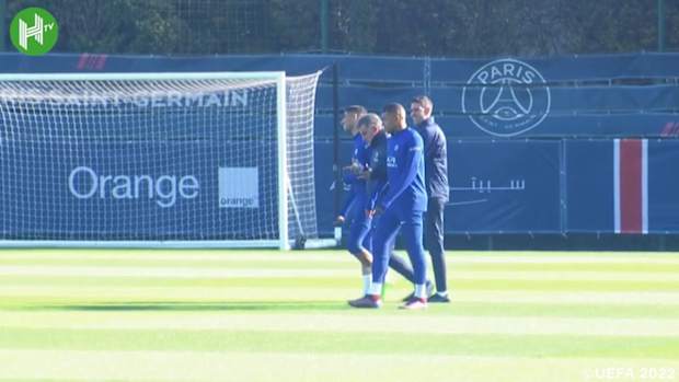 Messi, Mbappé, Neymar & Ramos in a rondo as PSG prepare for Benfica