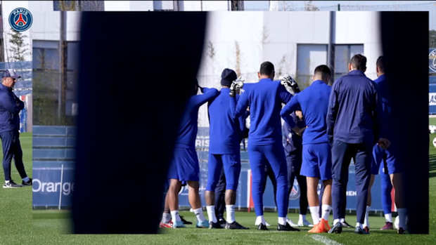  Paris Saint-Germain's last training session before travel to Benfica 