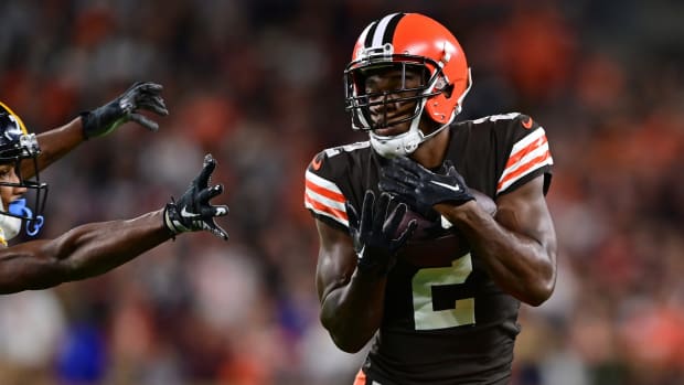 Sep 22, 2022; Cleveland, Ohio, USA; Cleveland Browns wide receiver Amari Cooper (2) catches a pass during the third quarter against the Pittsburgh Steelers at FirstEnergy Stadium. Mandatory Credit: David Dermer-USA TODAY Sports