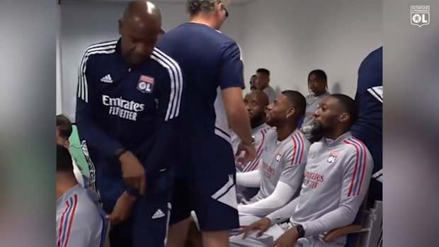 Laurent Blanc meets OL players
