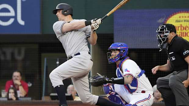 New York Yankees infielder DJ LeMahieu hitting against Texas Rangers