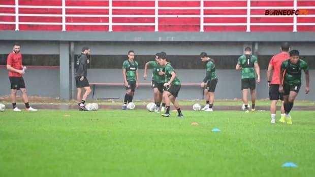 Light game and saves during a rainy training session