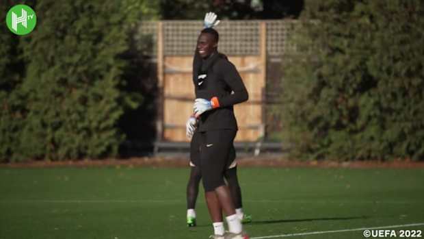 Kepa in training as Chelsea prepare for RB Salzburg