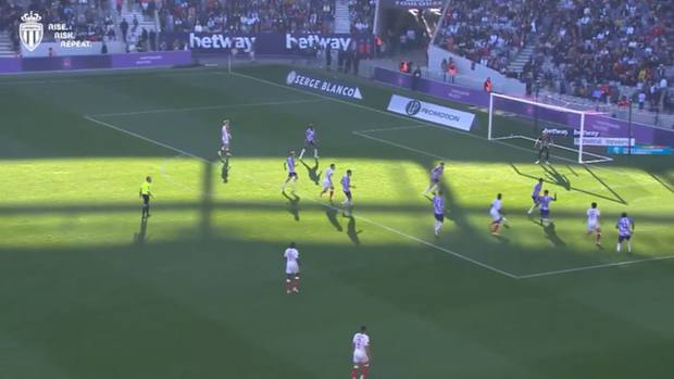 Aleksandr Golovin's amazing goal vs Toulouse