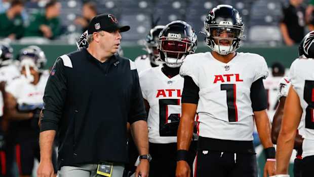 Arthur Smith Marcus Mariota 111022