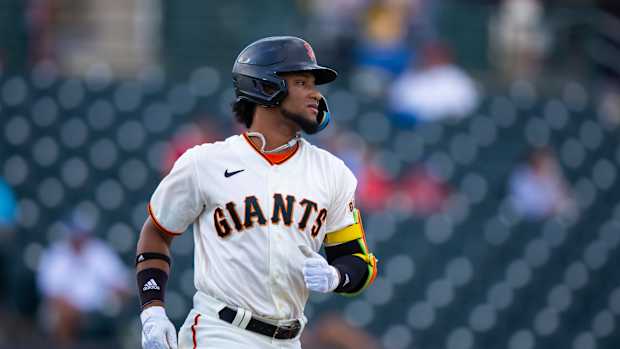 SF Giants prospect Luis Matos running the bases during the Arizona Fall League. (2022)