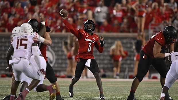Louisville QB Malik Cunningham throws pass