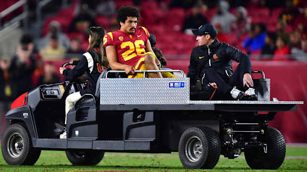 travis dye usc football