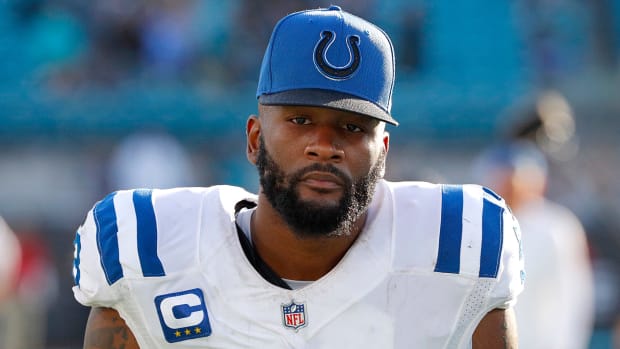 Indianapolis Colts outside linebacker Darius Leonard (53) leaves the field after losing to the Jacksonville Jaguars on Sunday, Jan. 9, 2022, at TIAA Bank Field in Jacksonville, Fla. The Colts lost 11-26. The Indianapolis Colts Versus Jacksonville Jaguars On Sunday Jan 9 2022 Tiaa Bank Field In Jacksonville Fla