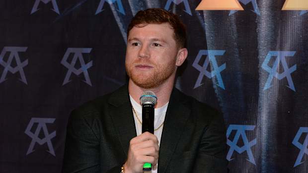 Canelo hace loca apuesta por México en Qatar 2022, le dicen el optimista
