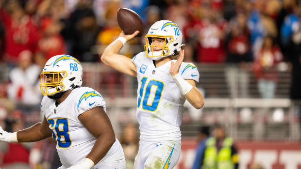 November 13, 2022; Santa Clara, California, USA; Los Angeles Chargers quarterback Justin Herbert (10) during the fourth quarter against the San Francisco 49ers at Levi's Stadium. Mandatory Credit: Kyle Terada-USA TODAY Sports