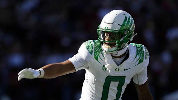 Oregon CB Christian Gonzalez.jfif