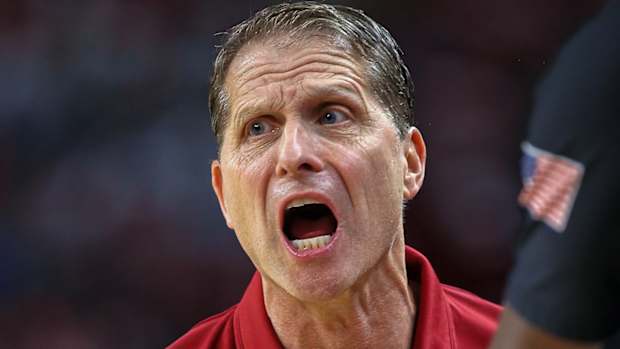 Razorbacks coach Eric Musselman on sidelines against Kentucky