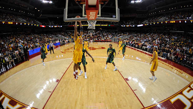 taj gibson oregon ducks men's basketball