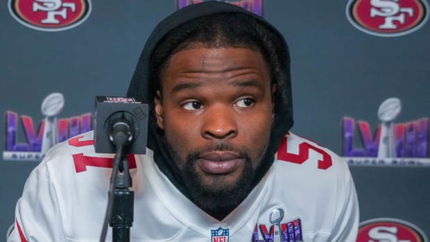 Former Razorback Dre Greenlaw at Super Bowl press conference this week