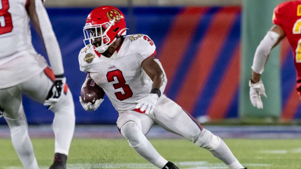 May 1, 2022; Birmingham, AL, USA; New Jersey Generals running back Trey Williams (3) runs against the Philadelphia Stars during the second half at Protective Park. Mandatory Credit: Vasha Hunt-USA TODAY Sports  