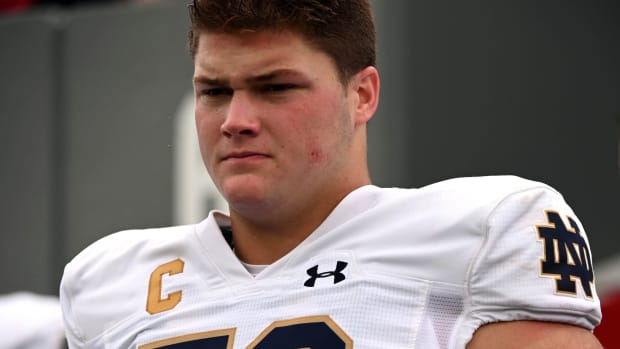 Sep 9, 2023; Raleigh, North Carolina, USA; Notre Dame Fighting Irish tackle Joe Alt (76) during the first half at Carter-Finley Stadium.