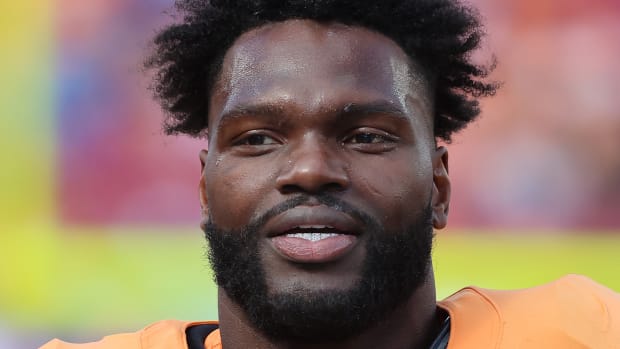 Oct 15, 2023; Tampa, Florida, USA; Tampa Bay Buccaneers linebacker Shaquil Barrett (7) prior to the game against the Detroit Lions at Raymond James Stadium. Mandatory Credit: Kim Klement Neitzel-USA TODAY Sports
