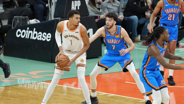 victor wembanyama chet holmgren thunder
