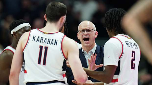 UConn head coach Dan Hurley
