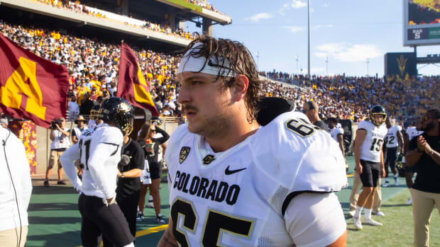 Colorado Buffaloes offensive guard Jack Bailey (65) against the Arizona State Sun Devils at Mountain America Stadium