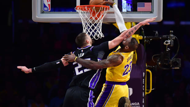 lebron james alex len kings