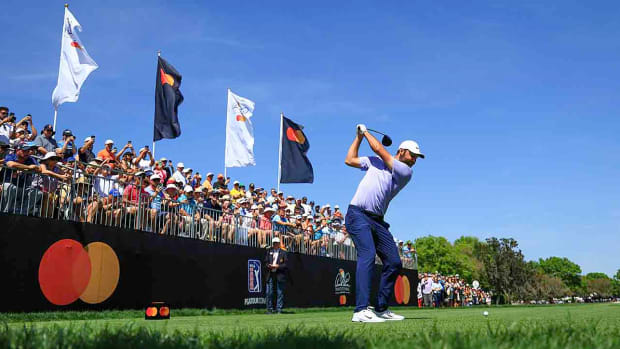 Scottie Scheffler hits a tee shot on the first hole during the final round of the 2024 Arnold Palmer Invitational at Bay Hill Golf Course in Orlando, Fla.