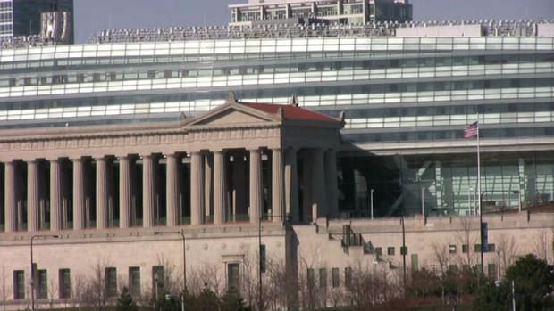 Soldier Field's colonnade would be preserved in a Bears proposal for a dome funded with $2 billion in private funds just south of the current stadium.
