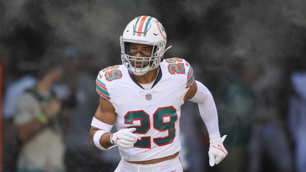 Miami Dolphins safety Brandon Jones (29) takes on the field prior to the game against the New England Patriots at Hard Rock Stadium.