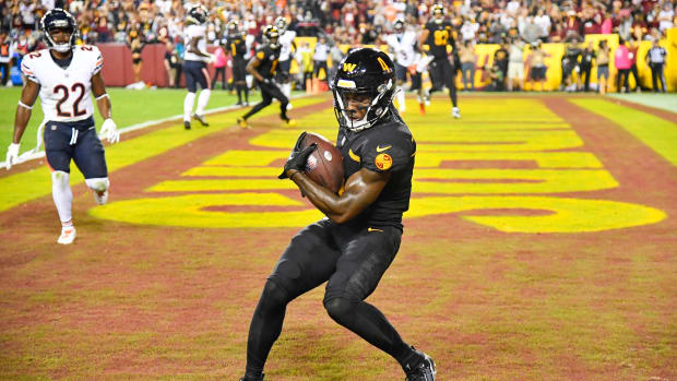 Curtis Samuel remains available in free agency and would be a good fit for the Bears. And he's a good friend of DJ Moore's.