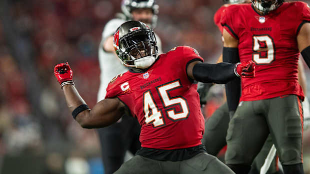 Eagles free agent LB addition Devin White