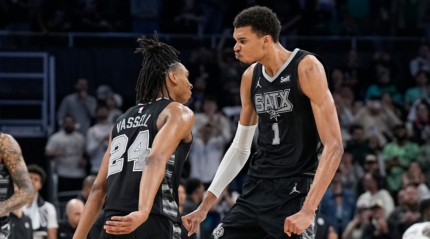 San Antonio Spurs’ Victor Wembanyama and Devin Vassell
